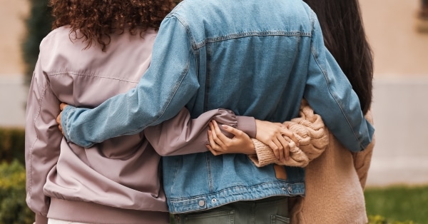 קשר פוליאמורי
